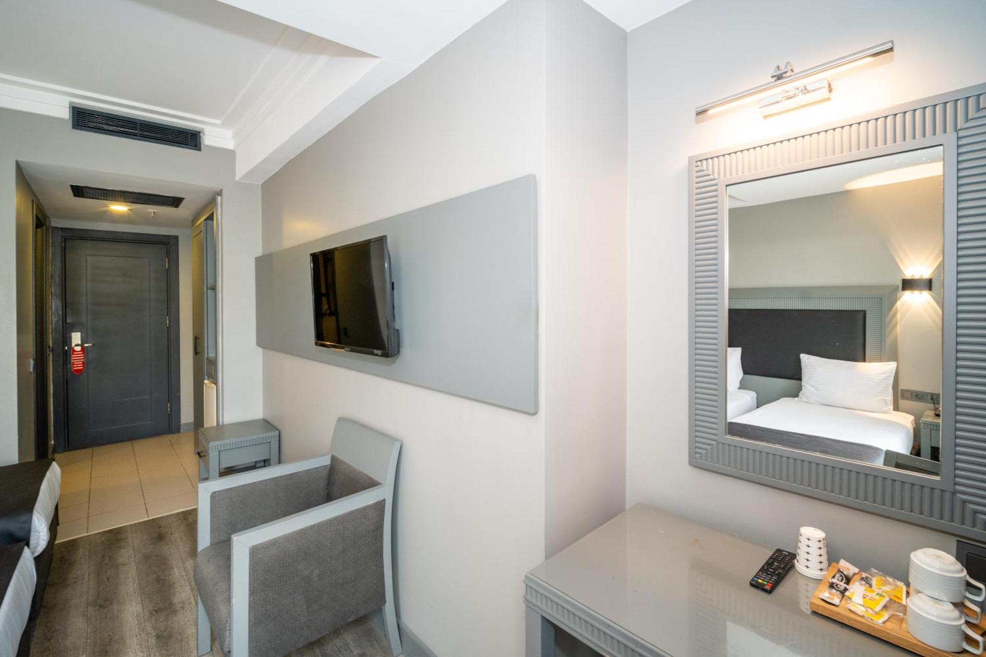 Grand S Hotel Istanbul Exterior photo